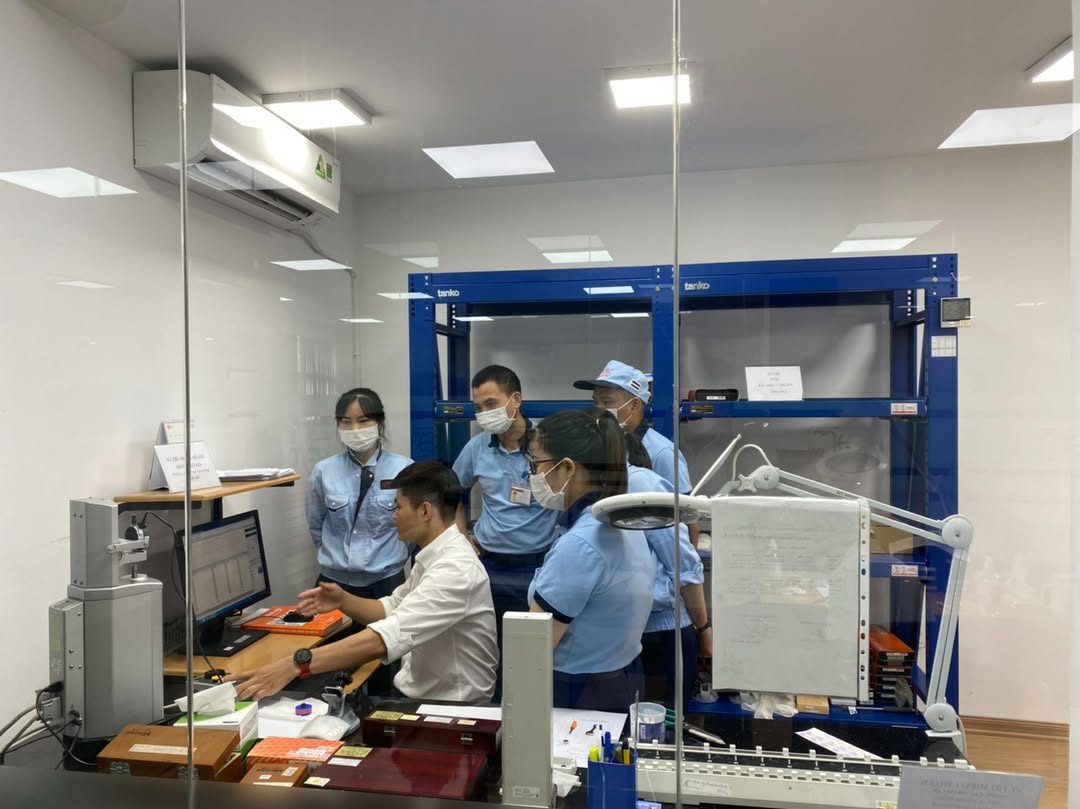 Đội ngũ kỹ thuật Trung tâm Đo lường MEB