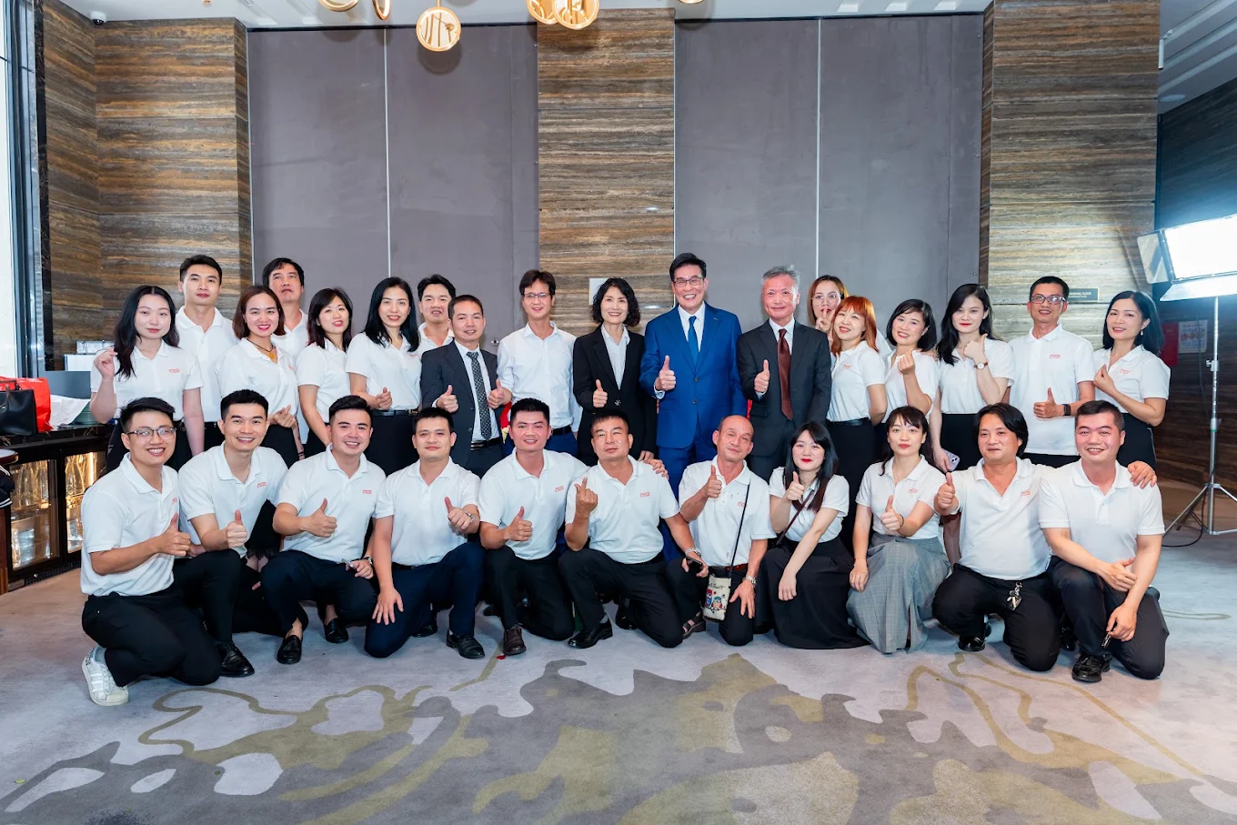 Đội ngũ Công ty Cổ phần Kinh doanh Thiết bị Đo lường MEB